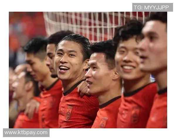 国足迎战巴林期待逆袭全力争取胜利展现团队精神与拼搏决心